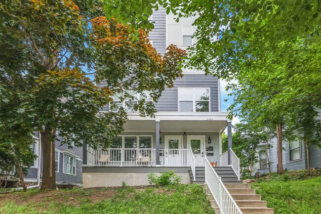 2424 Lyndale Ave S Unit SI ID1250777P