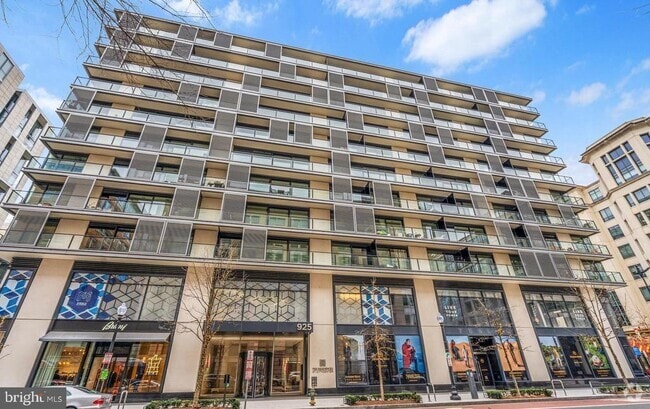 Building Photo - 925 H St NW Unit 403 Rental