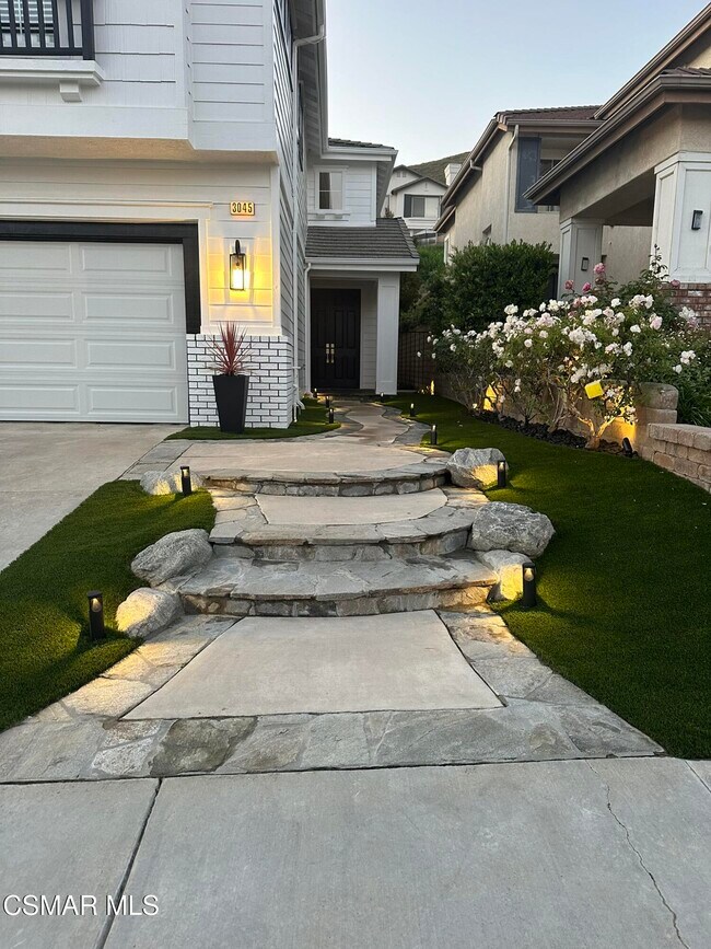 3045 Blazing Star Dr