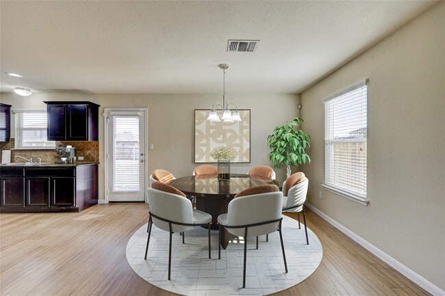 Photo - 267 Voyager Cove