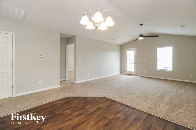 Photo - 794 Bitting Hall Cir