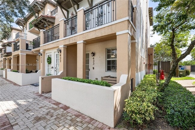 Photo - 433 SW 147th Ave Unidad 102