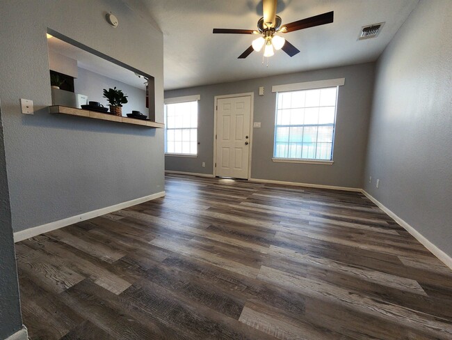 Photo - 3019 Corpus Christi St Unit C