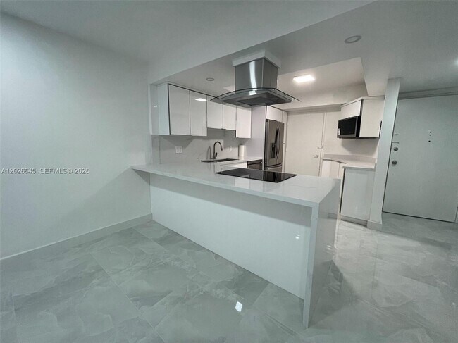Building Photo - 1351 NE Miami Gardens Dr Unit 1202E