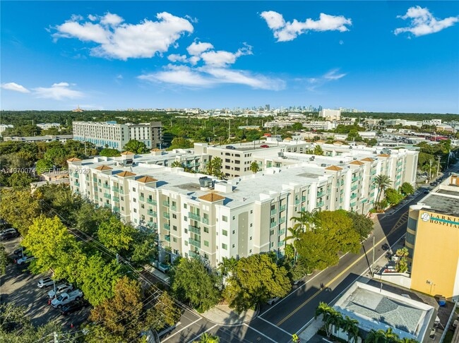 Photo - 6001 SW 70th St Unidad 415