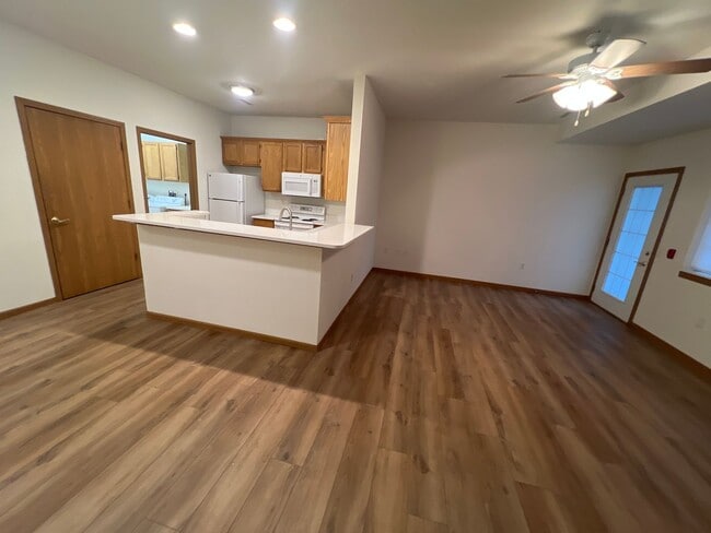 Photo - Large 2 Bedroom, 2 Bath apartment with 2 c... Unit 3330 Leopold - Apt B