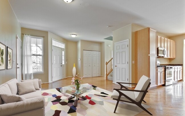 Photo - 473 Bay Tree Cir