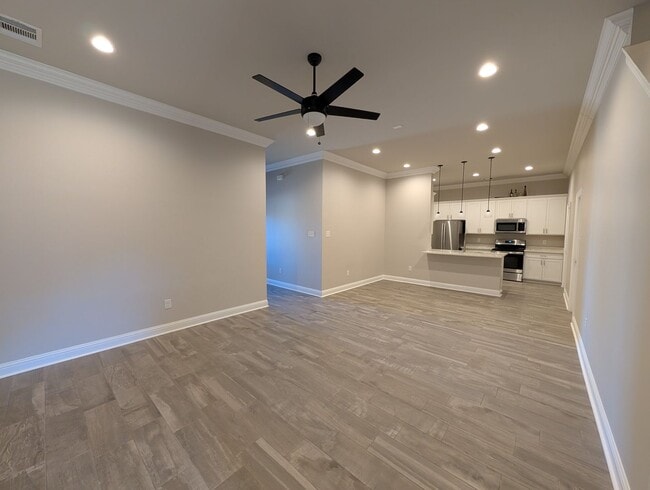 Photo - Legacy Pointe 3/3 Charmer