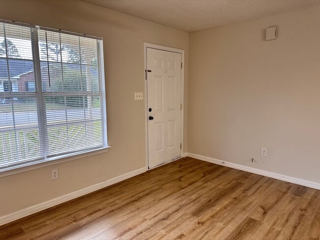 Photo - Exclusively Offered by Muse Realty, LLC