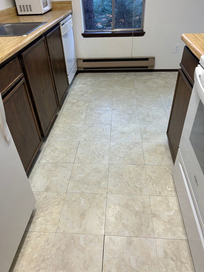 Photo - 1bd/1ba Issaquah Condo