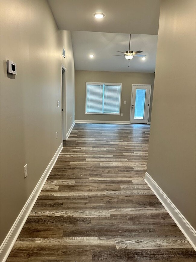 Photo - 2760 Cedrus Ave