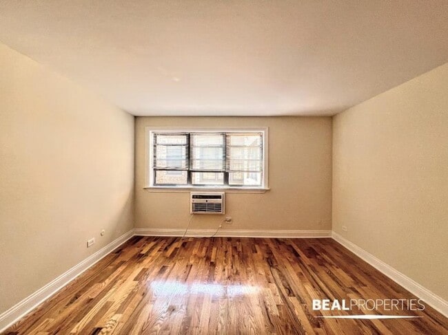 Building Photo - 0 bedroom in CHICAGO IL 60614 Unit 304 Rental