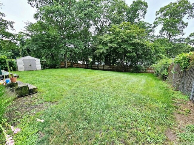 12 Nord Park Blvd