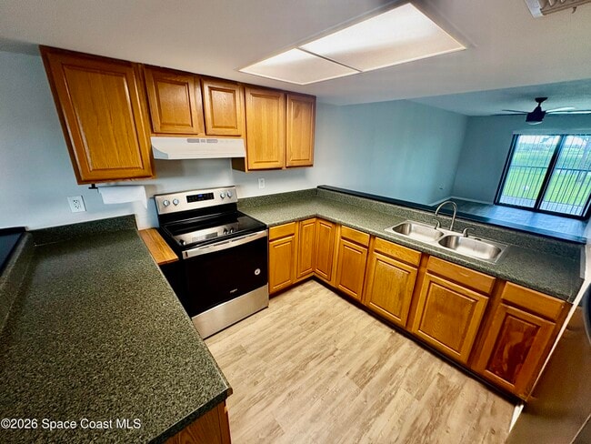 Photo - 420 Catamaran Dr Unit 94