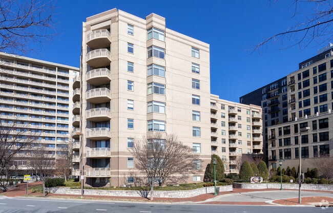 Photo - Crescent Plaza Condominium