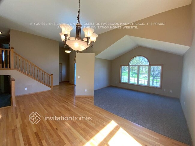 Photo - 336 Brady St