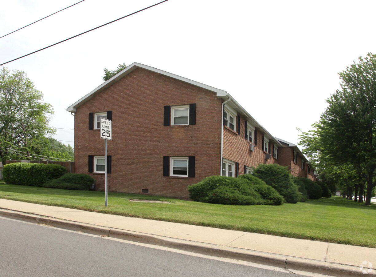 Primary Photo - Glenwood Apartments