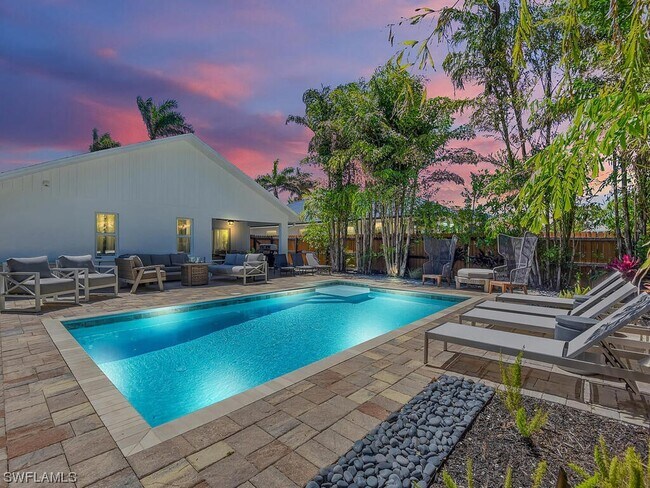 Photo - 695 100th Ave N