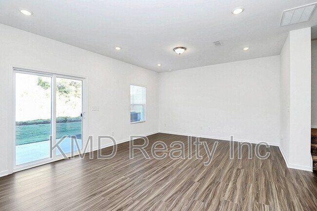 Photo - 3651 Secrest Lndg