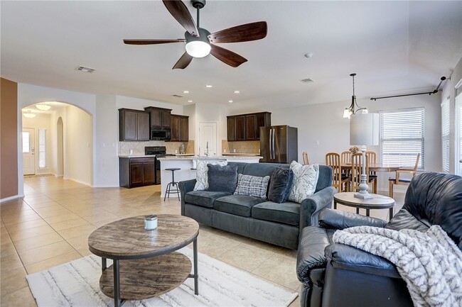 Photo - 400 Fistral Dr