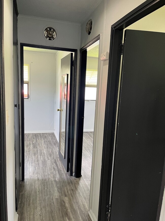 Photo - 206 Lindenwood-