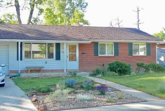 Photo - 380 Martin Dr House