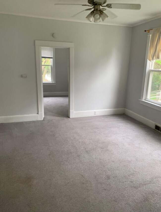 Photo - 1711 Clarke Dr