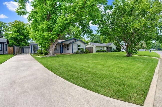 Photo - 4735 Marietta Ln