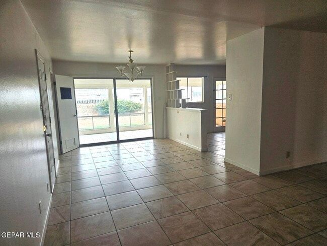 Photo - 3411 Garnet Dr