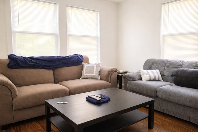 Photo - 15 Marney St Unit 3