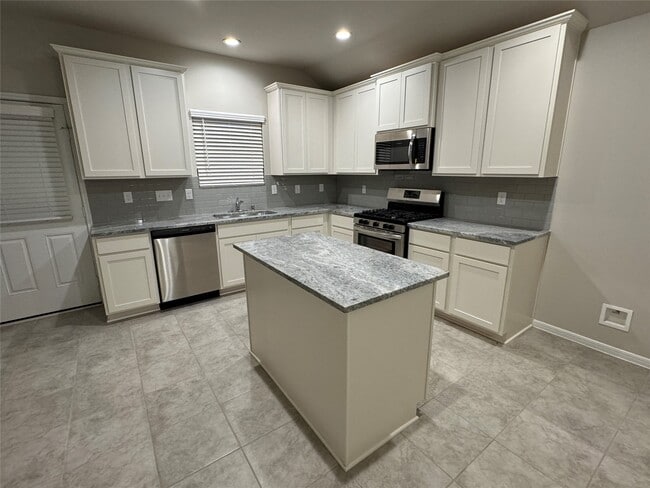 Photo - 1436 Sundown Gln Ln