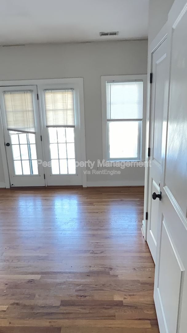 Photo - 1510 W Leigh St