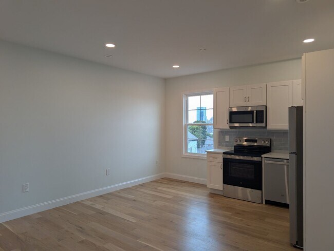 Photo - Renovated 4 bed 2 bath in Fort Hill