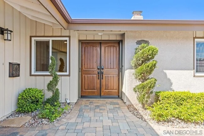 Photo - 5954 Stadium St