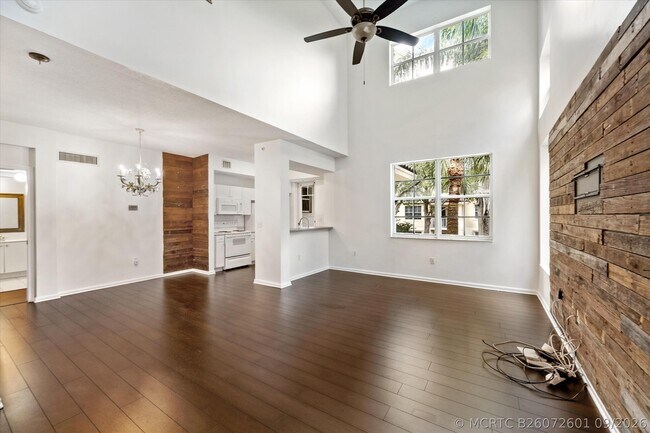 4822 Chancellor Dr Unit 23
