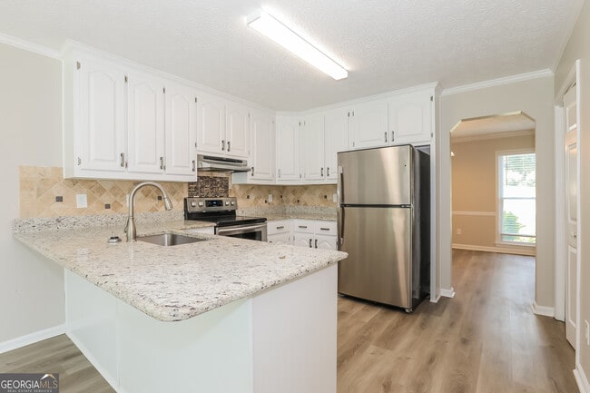 Photo - 2788 Southpark Blvd SW