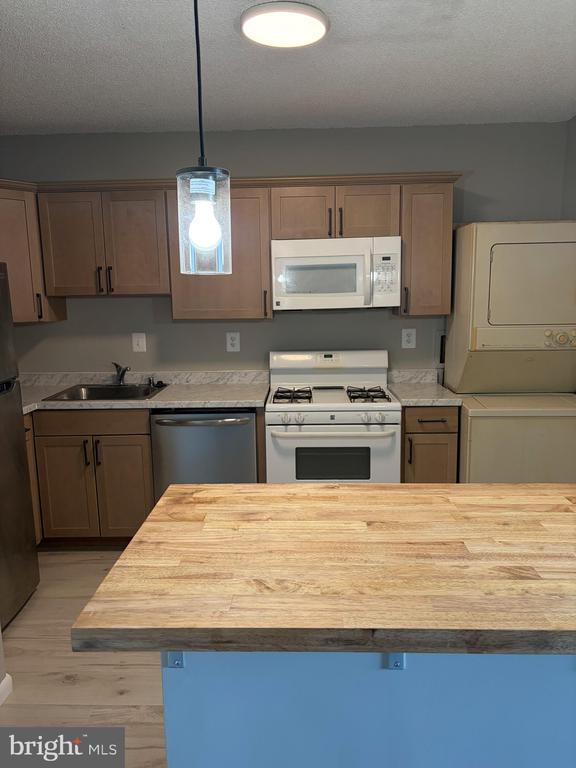 Photo - 3701 S George Mason Dr Unit 808N