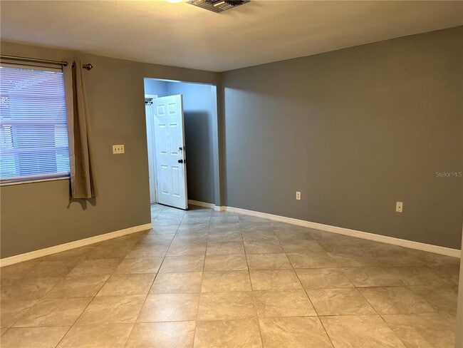 Photo - 1529 Larkin Rd