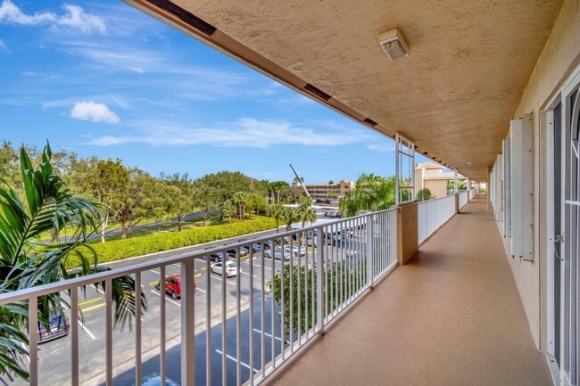 Photo - 5810 Crystal Shores Dr Unit 408