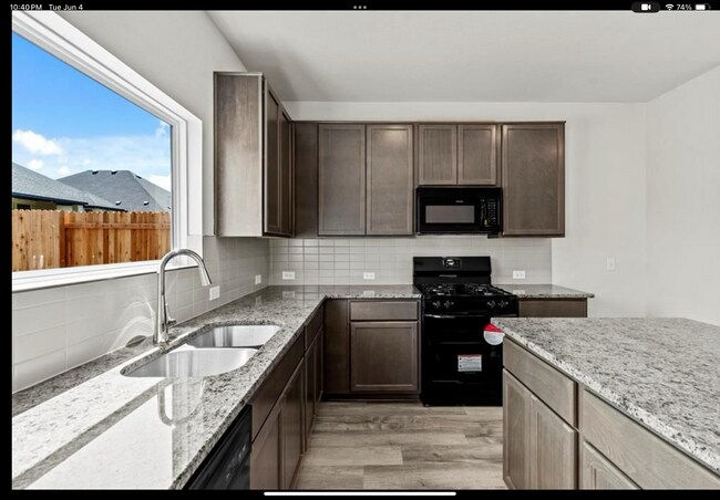 Photo - 138 Blackwell Ln