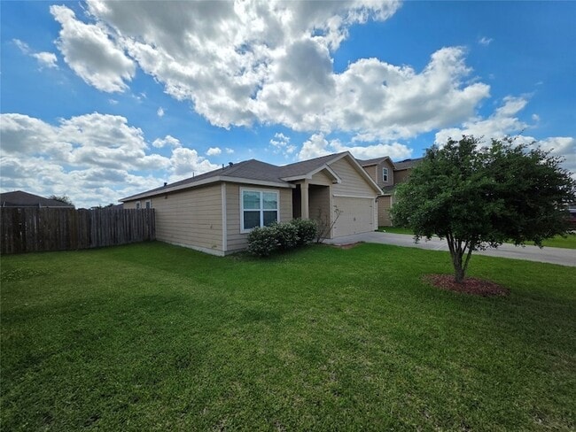 Photo - 723 Crystal Lakes Dr