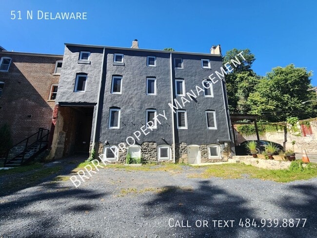 51 N Delaware Dr