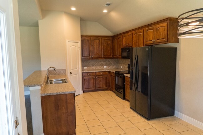 Photo - 107 Buckingham Dr