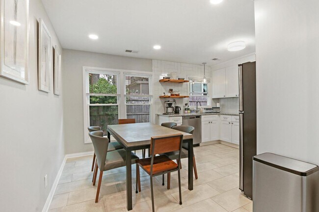 Photo - 500 W Pacific Ave Unidad 504 W Pacific Ave