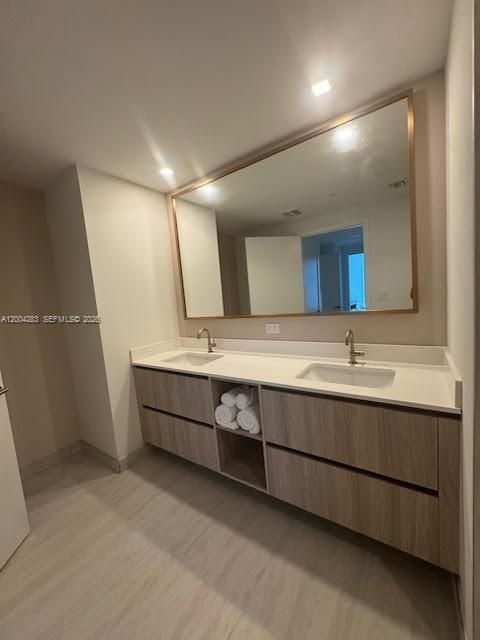 Photo - 77 SE 5th St Unit 1508