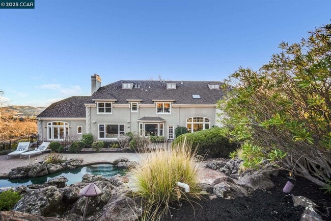 Photo - 2420 Diablo Lakes Ln