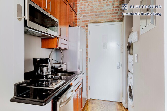 Photo - 234 W 14th St Unit FL4-ID1526