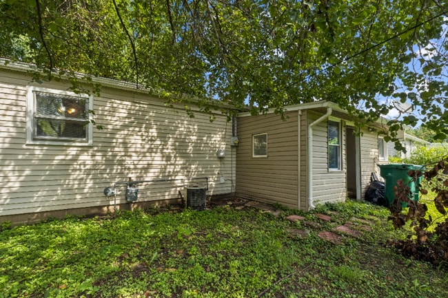 Photo - 3407 Barber St