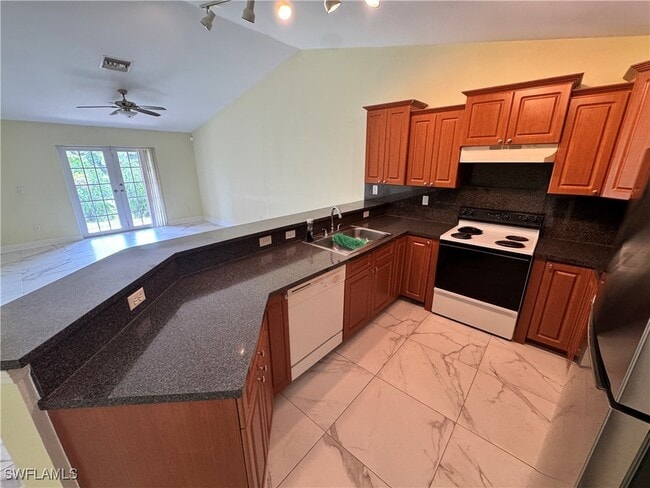 Building Photo - 4525 26th St SW Rental