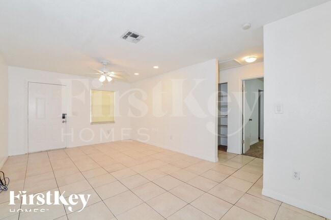 Photo - 4439 Frances Ave